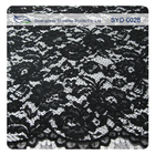 Nowoczesna tkanina z czarnej makrowanej tkaniny z koronką na podwórzu, ekologiczna