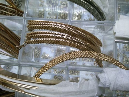 Alloy pół owalne metalowe wykończenia Ekologiczna z Niezgodności Kwiaty Złoto